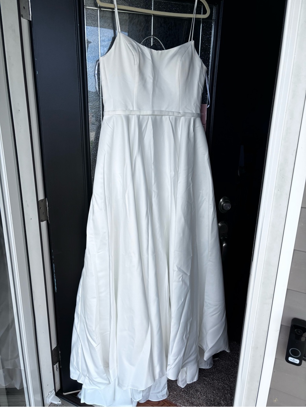 Ivory Satin Bridal Gown with Square Neckline - Picture 3 of 6